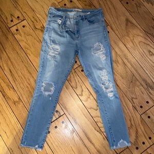 Levi’s 721 High Rise Skinny Distressed Jean